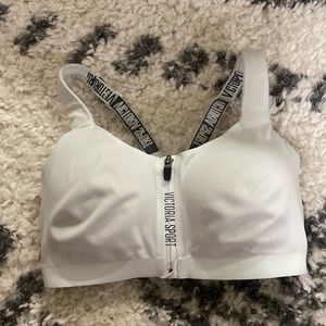Victoria Secret Sports Bra